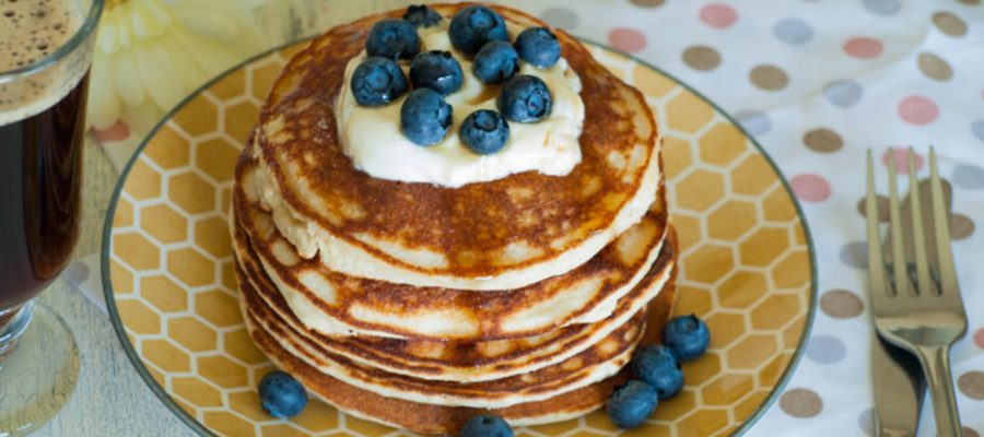 High Protein Coconut Pancakes – delicious low carb breakfast