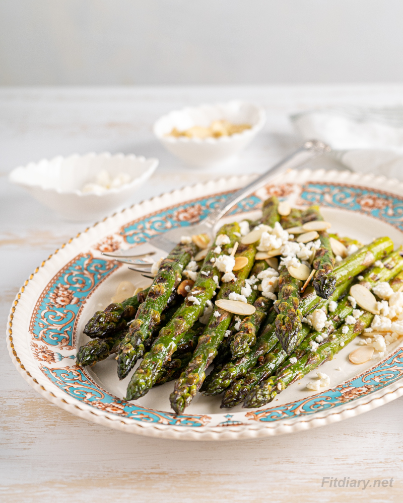 Grilled Asparagus - healthy side dish for summer and weeknight family dinners