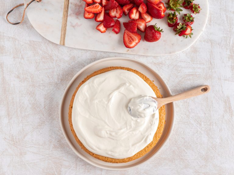 No Guilt Strawberry Cake Fit Diary