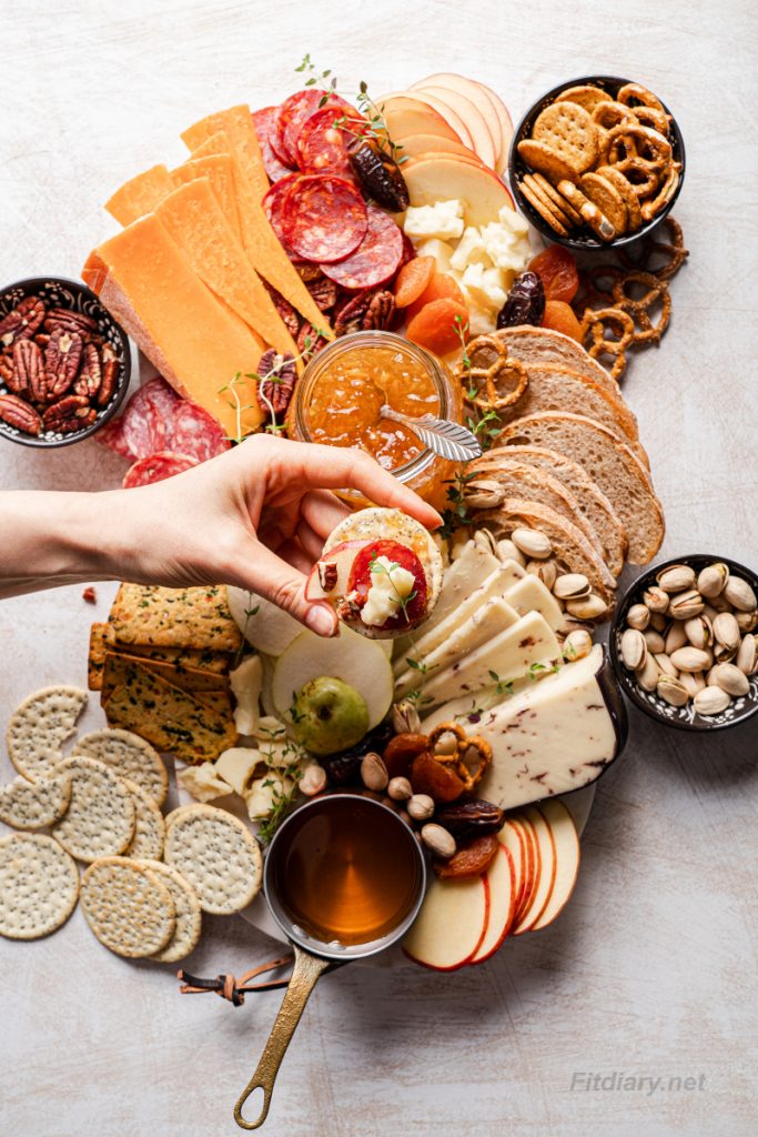How to Make a Simple Cheese Board Fit Diary