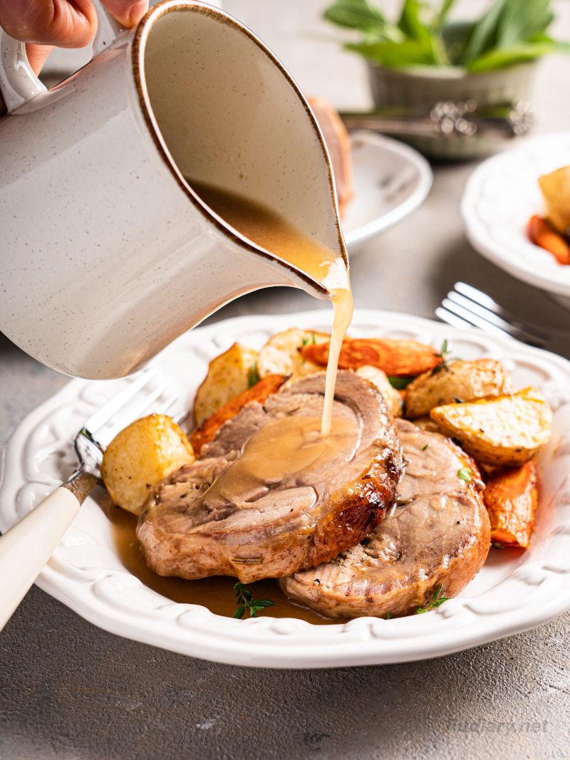 Turkey Leg Roulade – easy recipe for dinner party