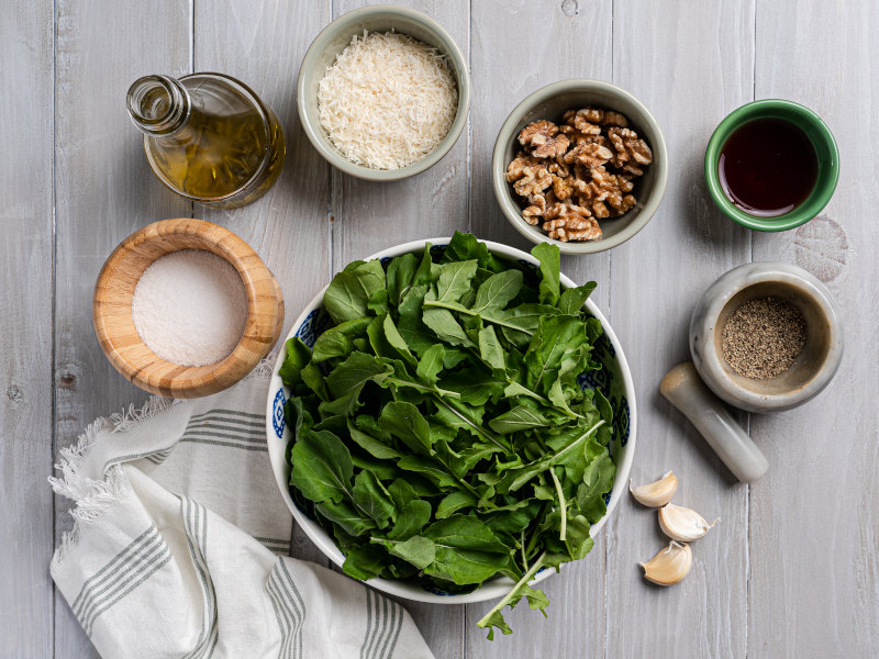 Arugula Pesto – healthy recipe with lower calories